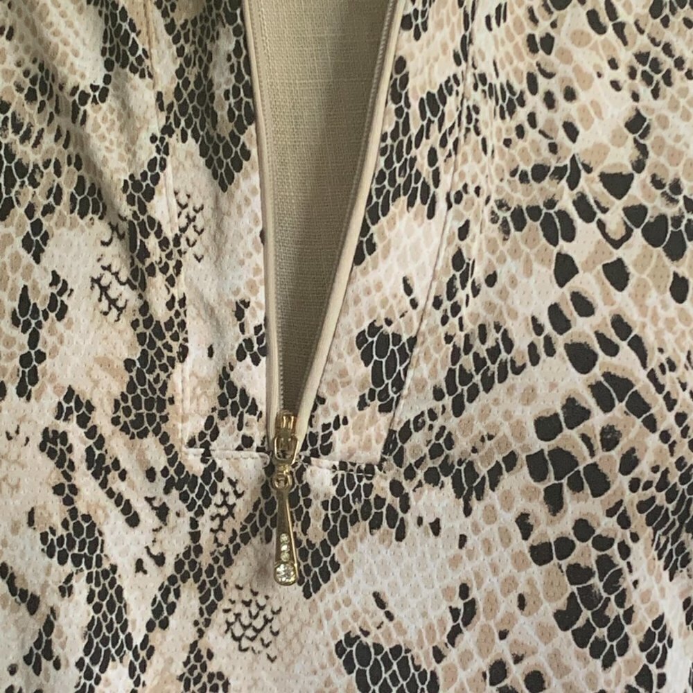 Sport Haley 1/4 Zip Top Long Sleeve Animal Print/Snakeskin Sz M #48H - Picture 7 of 10